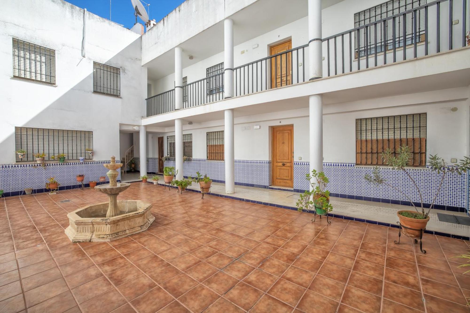 Las Azucenas De Conchaa- Parking Privado Gratuito Kordoba Bagian luar foto